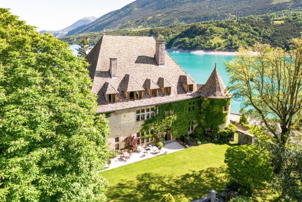 Vente Château Grenoble 20&nbsp;Pièces 1200&nbsp;m²