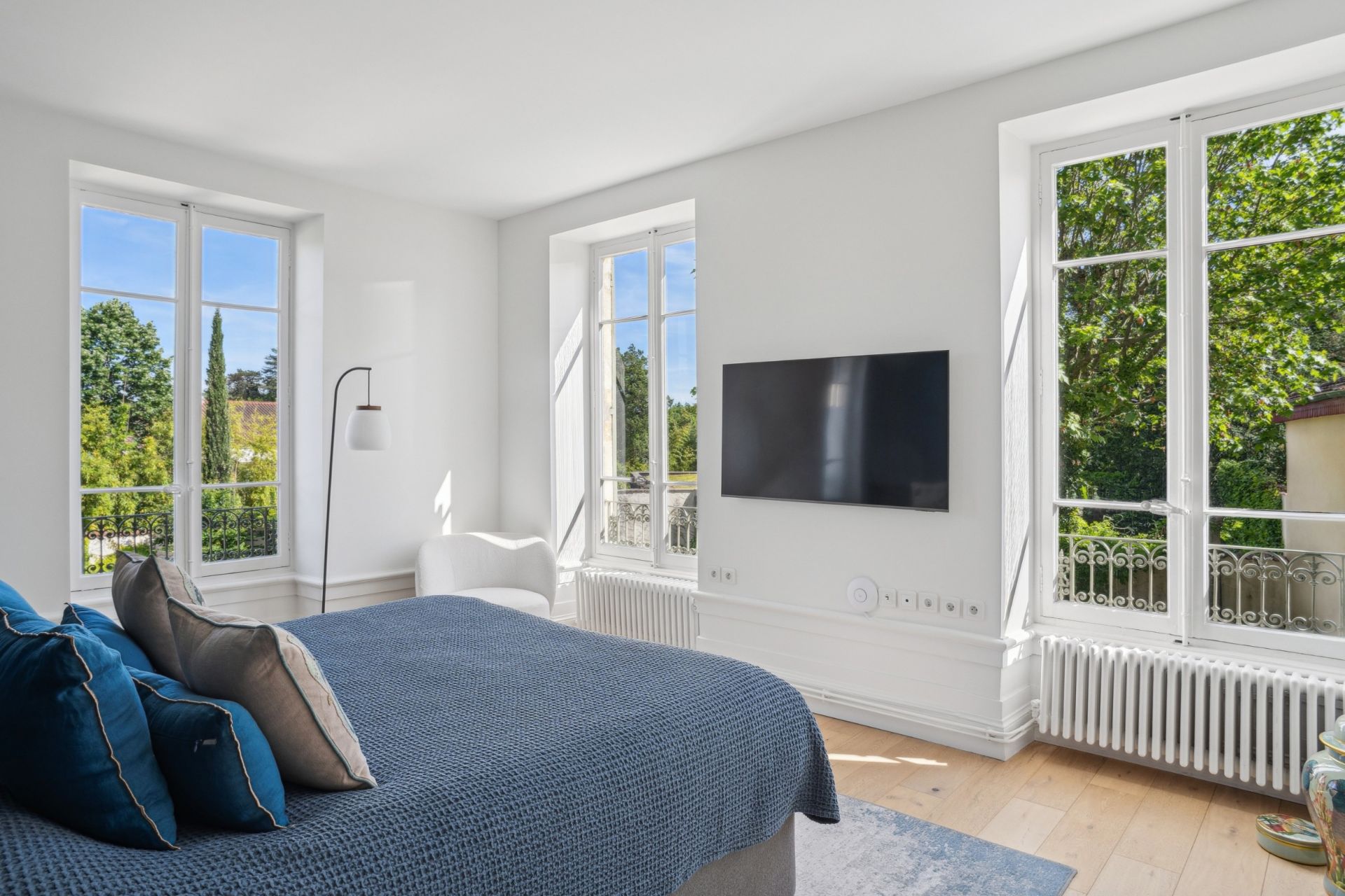 maison 13 Pièces en vente sur CHARBONNIERES LES BAINS (69260)