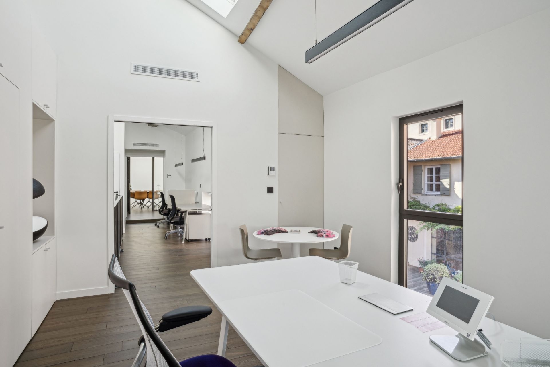 maison 13 Pièces en vente sur CHARBONNIERES LES BAINS (69260)