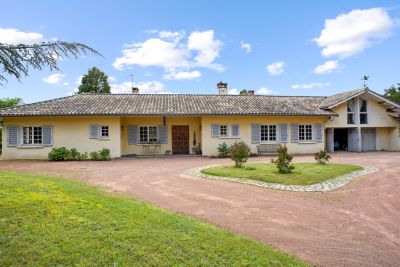 Location Maison Dardilly 9&nbsp;Pièces 286&nbsp;m²