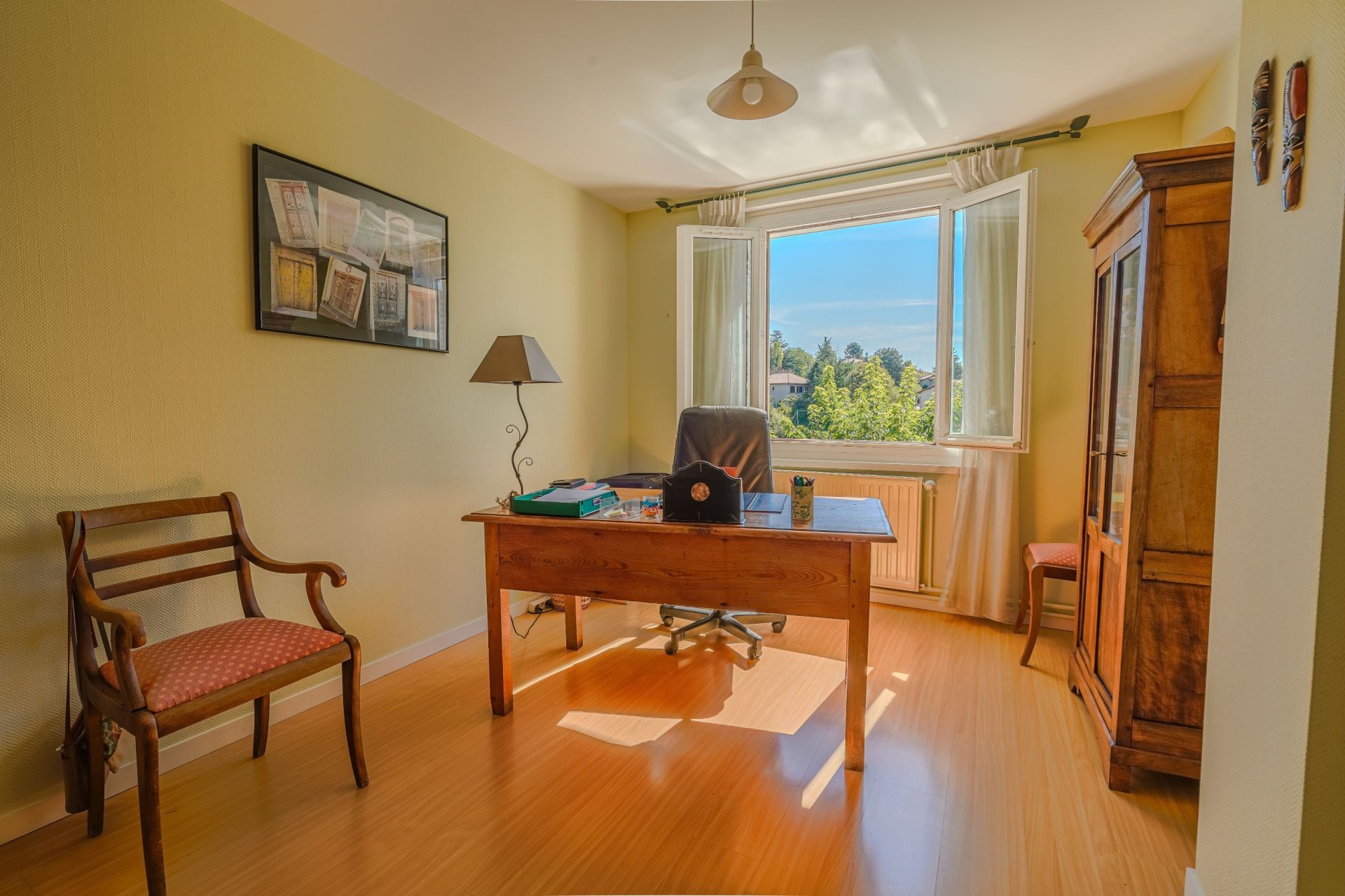 house 6 Rooms for sale on DARDILLY (69570)