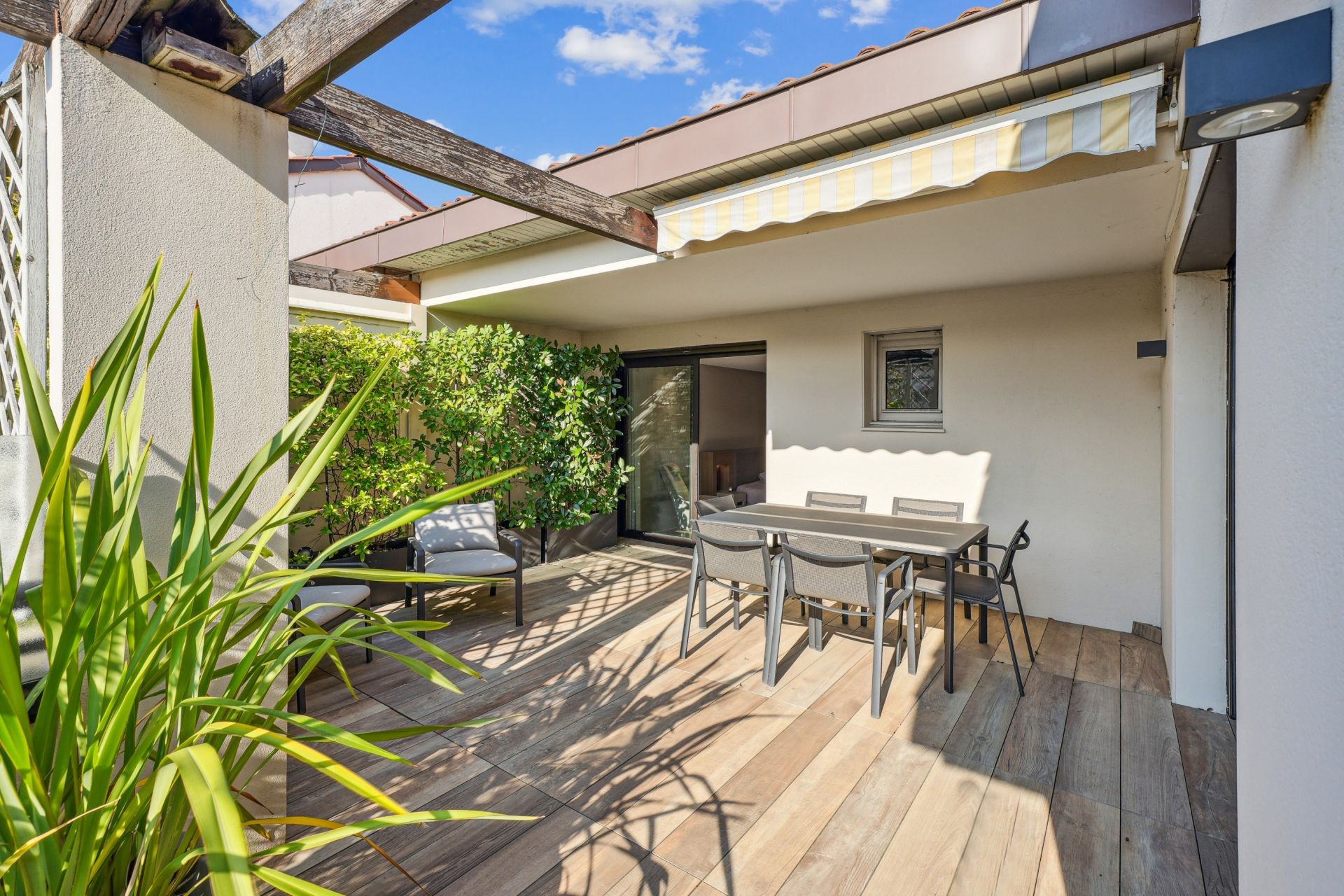 penthouse 5 Rooms for sale on LYON (69006)