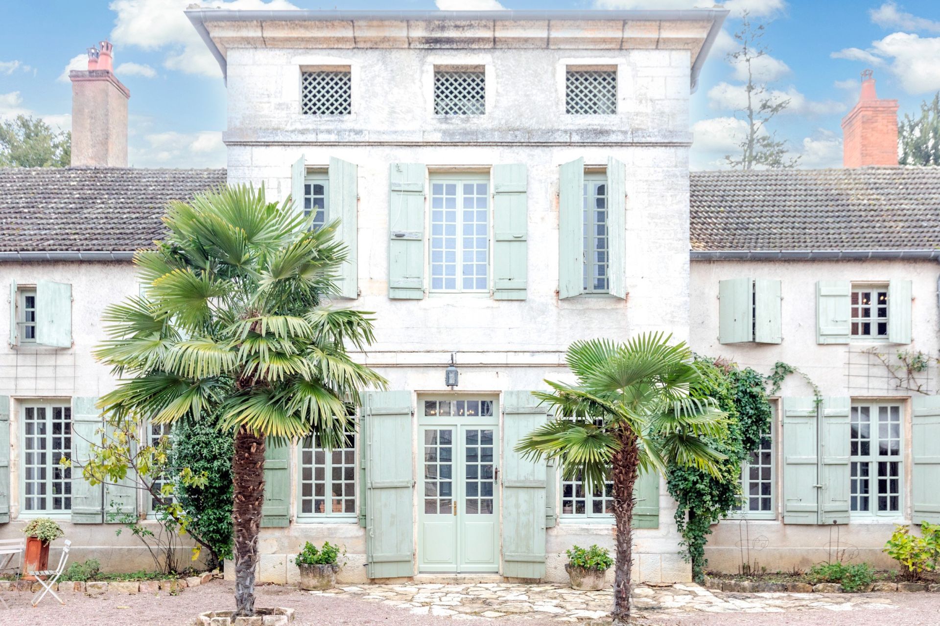 property 18 Rooms for sale on GIVRY (71640)