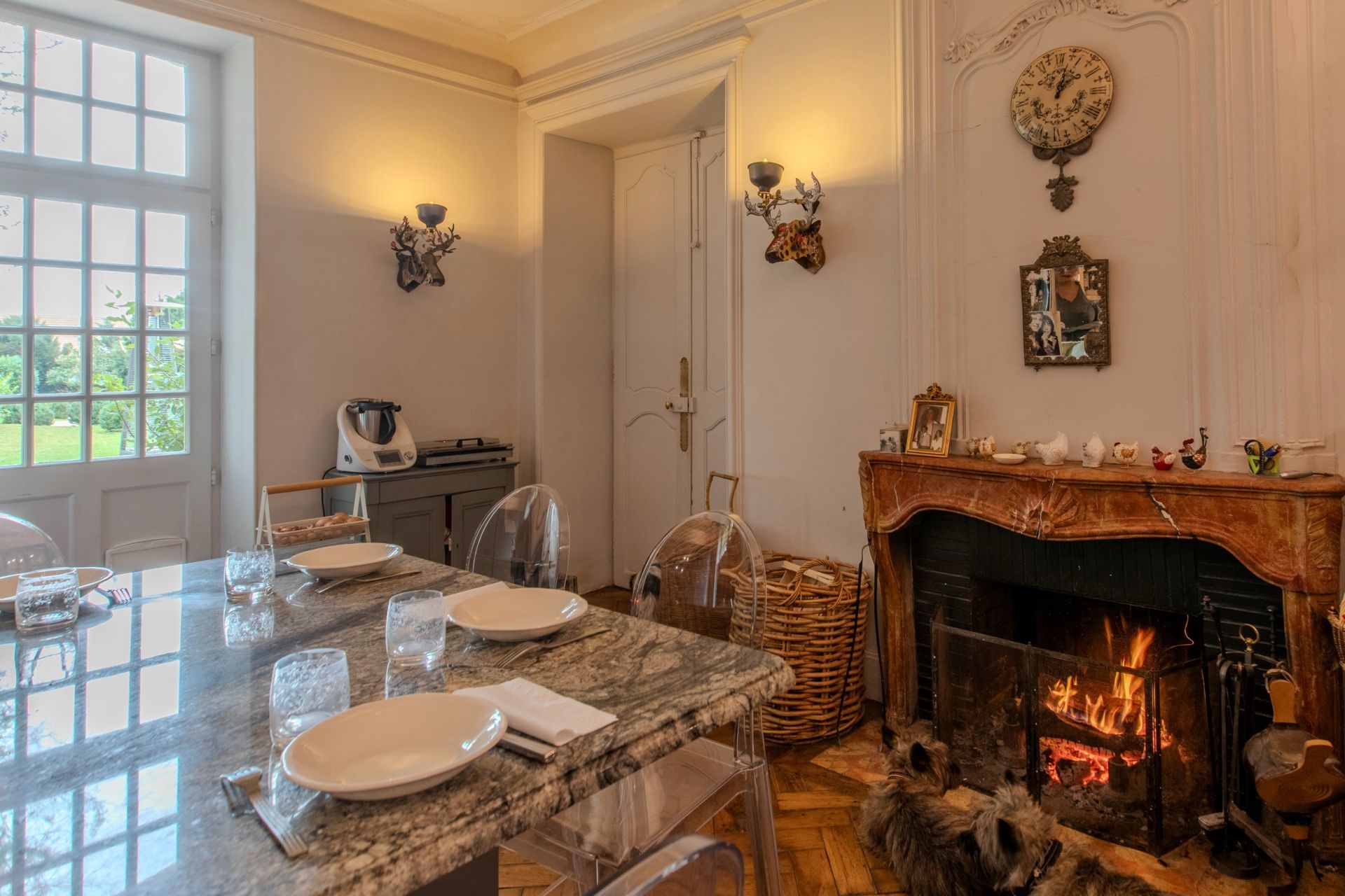 propriété 15 Pièces en vente sur GIVRY (71640)