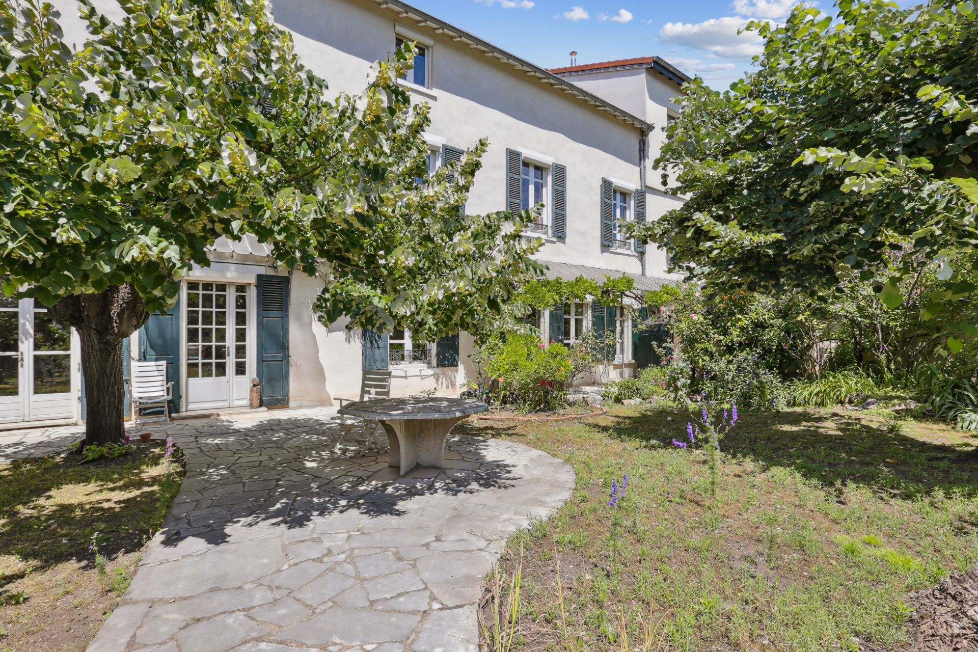 house 9 Rooms for sale on LYON (69003)