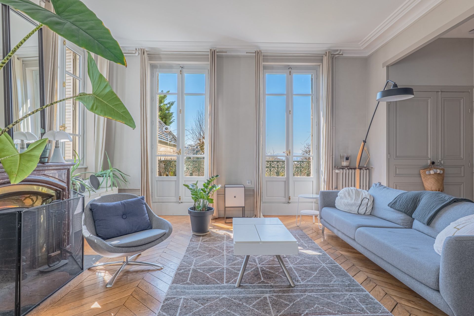 house 8 Rooms for sale on CALUIRE ET CUIRE (69300)