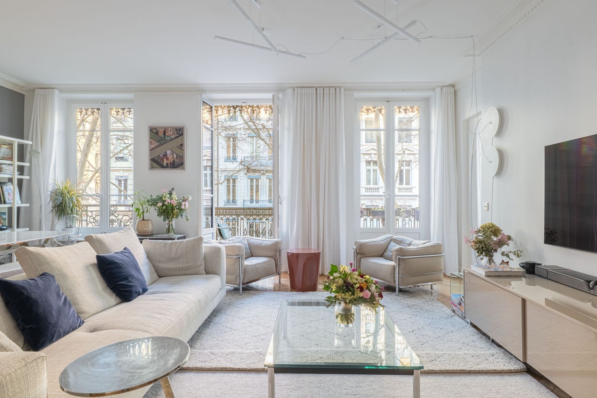 apartment 5 Rooms for sale on LYON (69006)