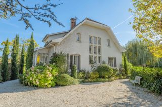 maison 10 Pièces en vente sur CHARBONNIERES LES BAINS (69260)