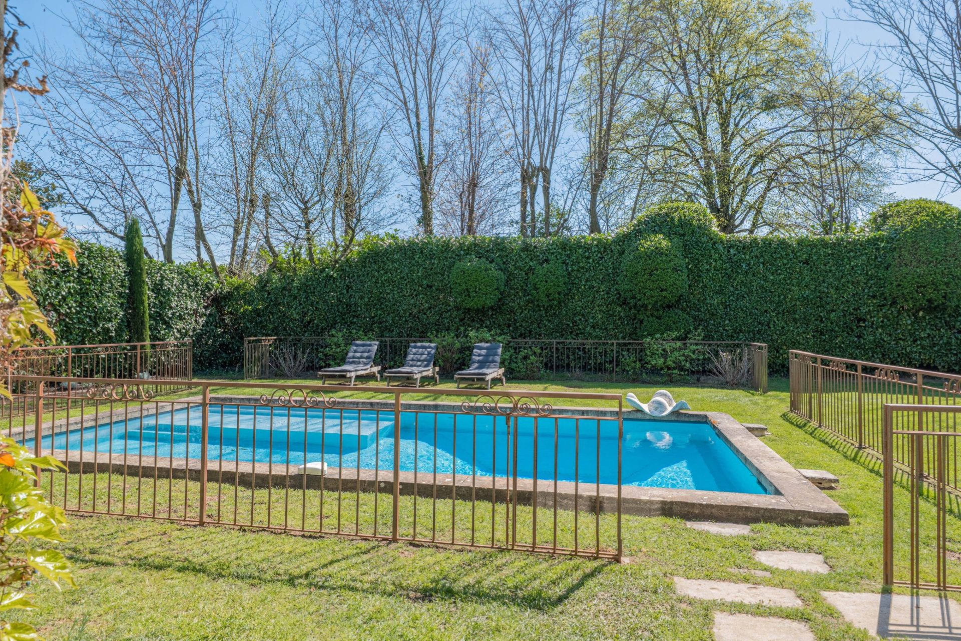 maison bourgeoise 9 Pièces en vente sur ST DIDIER AU MONT D OR (69370)