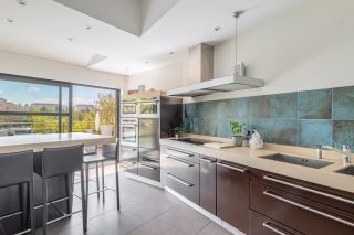 house 15 Rooms for sale on CALUIRE ET CUIRE (69300)