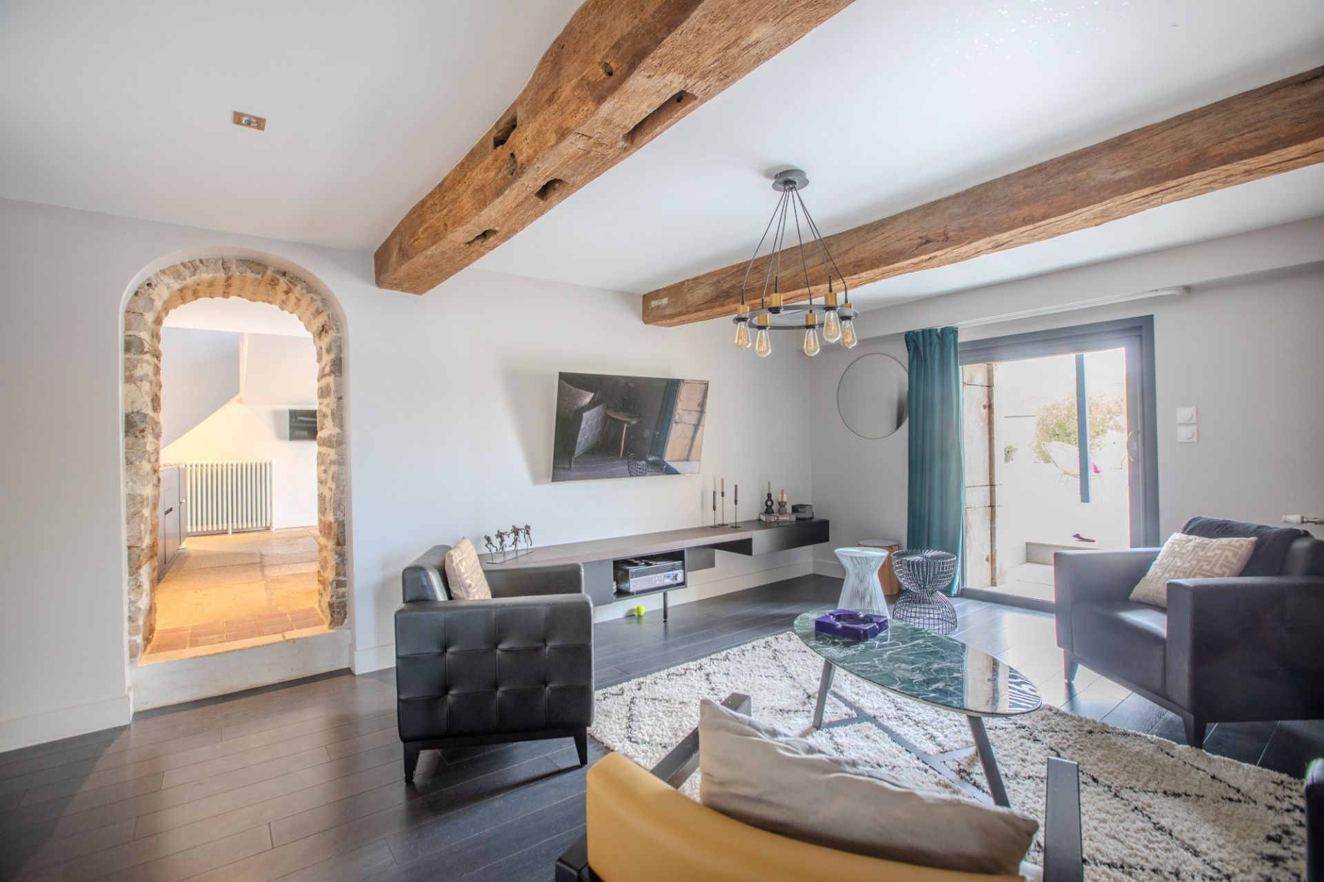 house 20 Rooms for sale on BEAUNE (21200)