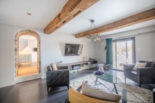 house 20 Rooms for sale on BEAUNE (21200)