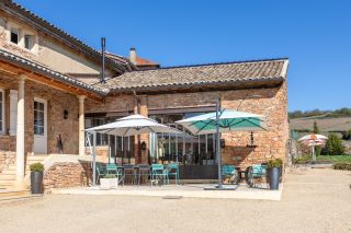 house 10 Rooms for sale on SOLUTRE POUILLY (71960)