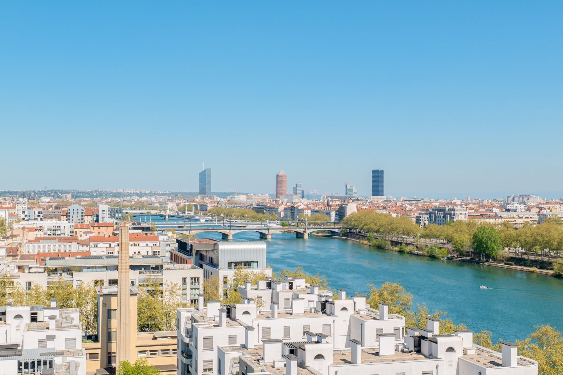 apartment 4 Rooms for sale on LYON (69002)