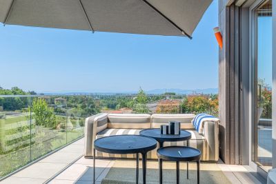 maison d'architecte 9 Pièces en vente sur ST DIDIER AU MONT D OR (69370) Vente Maison d'architecte Saint-Didier-au-Mont-d'Or 9 Pièces 345 m²