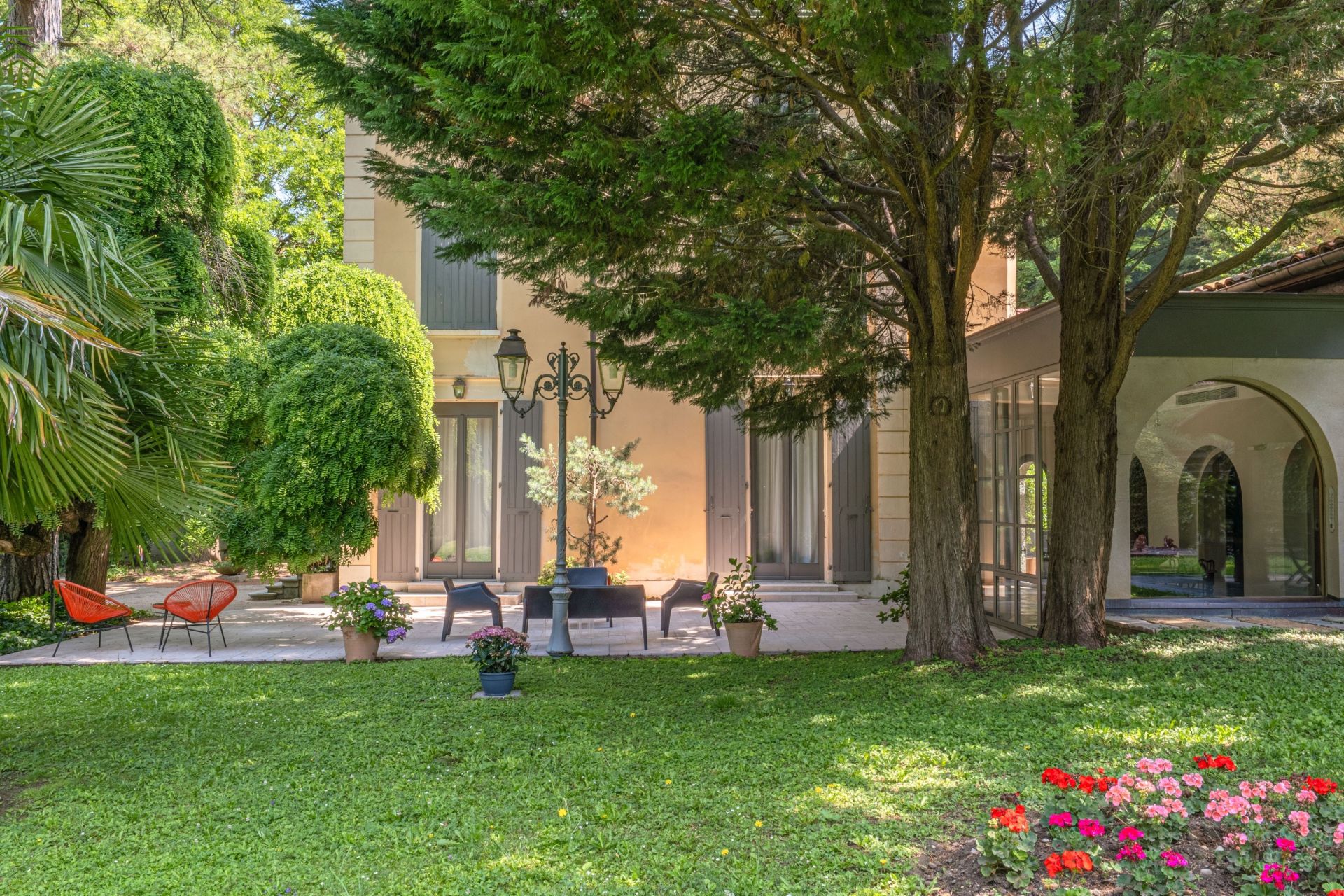 mansion 10 Rooms for sale on CALUIRE ET CUIRE (69300)