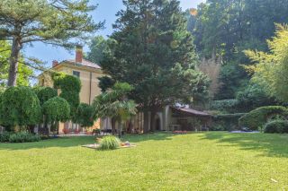 mansion 10 Rooms for sale on CALUIRE ET CUIRE (69300)