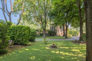 mansion 10 Rooms for sale on CALUIRE ET CUIRE (69300)