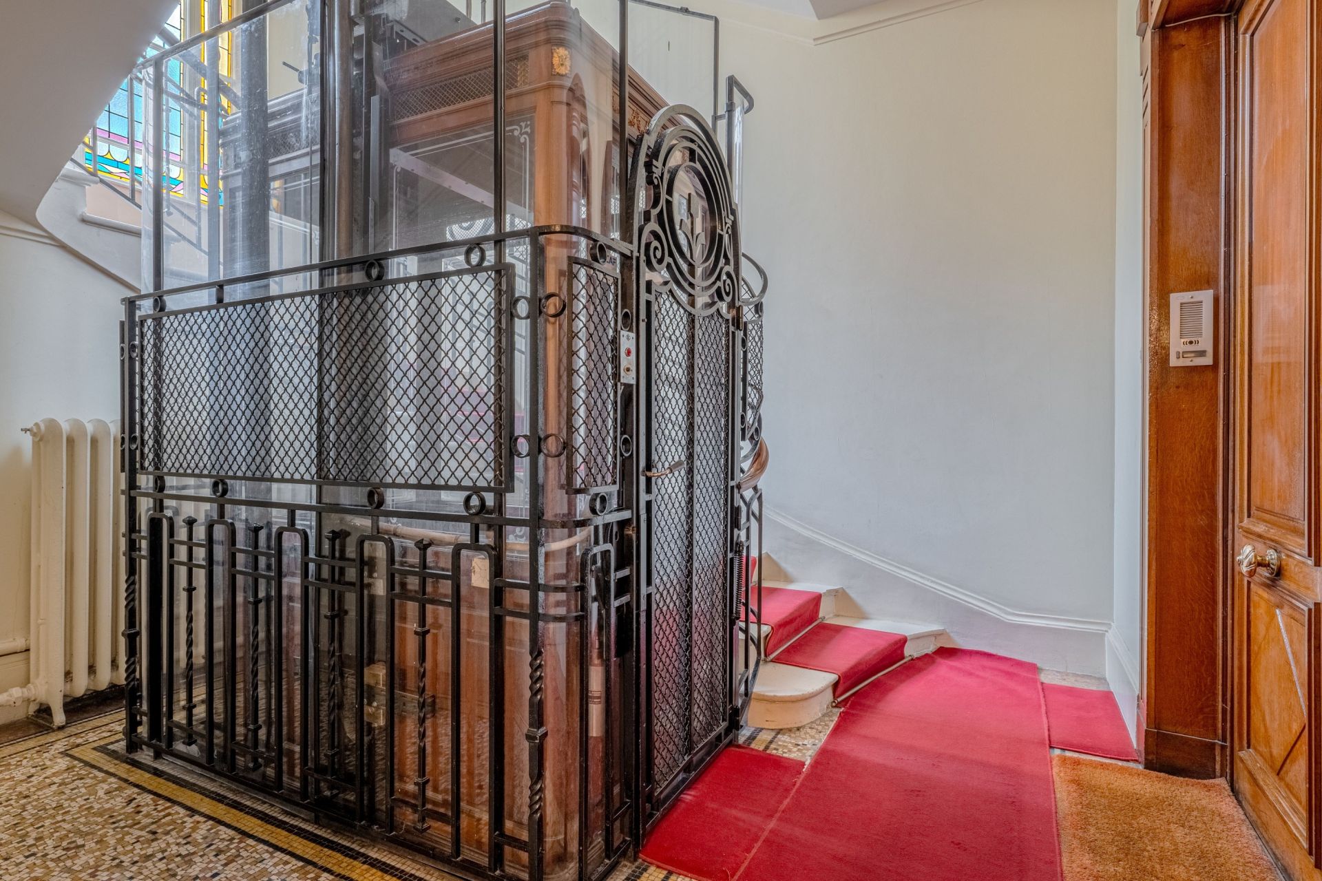 apartment 6 Rooms for sale on LYON (69006)