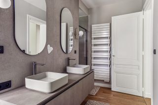 house 8 Rooms for sale on ECULLY (69130)