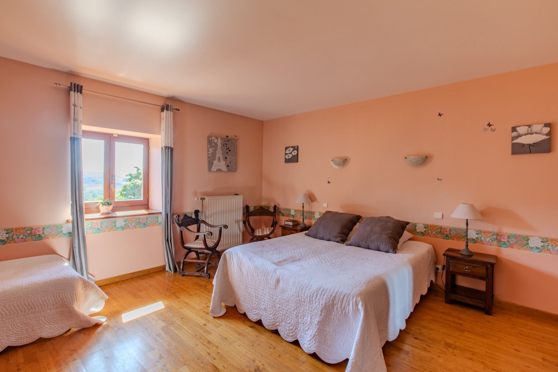 corps de ferme 22 Pièces en vente sur LES ARDILLATS (69430)