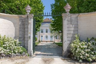 château 17 Pièces en vente sur DIJON (21000)