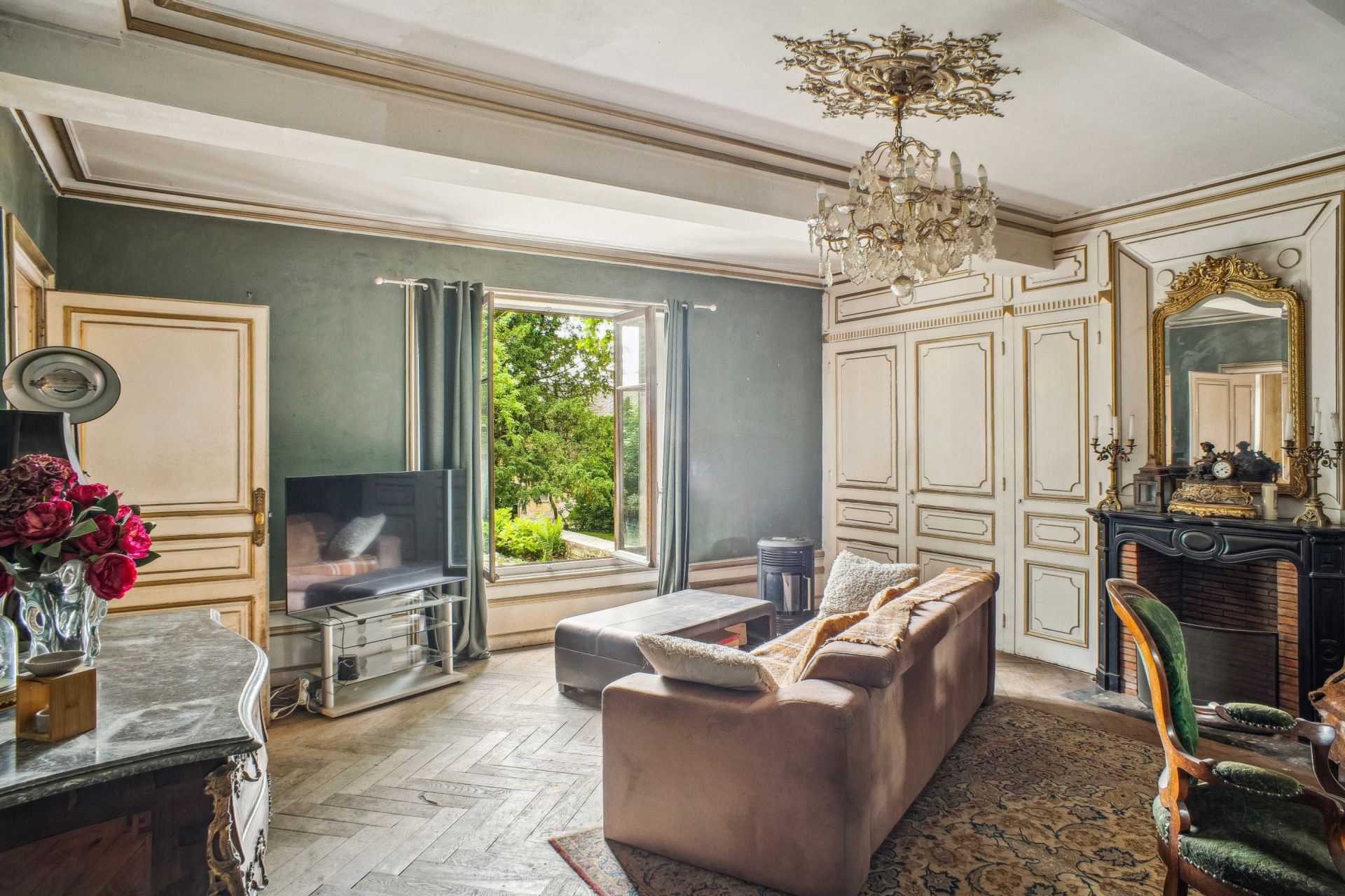 maison 14 Pièces en vente sur REYRIEUX (01600)