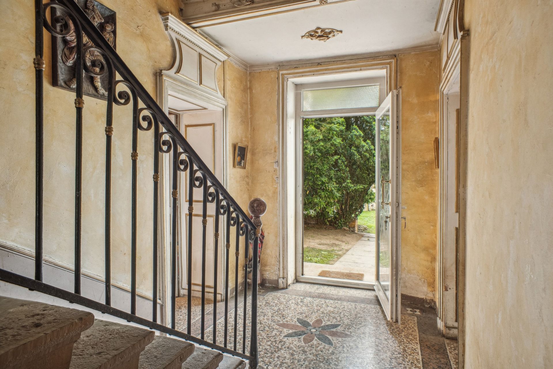 maison 14 Pièces en vente sur REYRIEUX (01600)