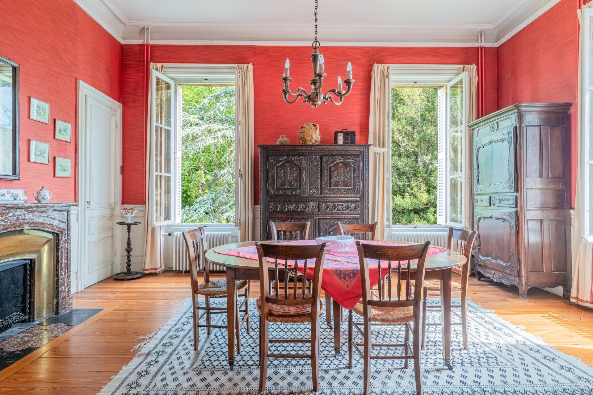 maison bourgeoise 10 Pièces en vente sur BRIGNAIS (69530)