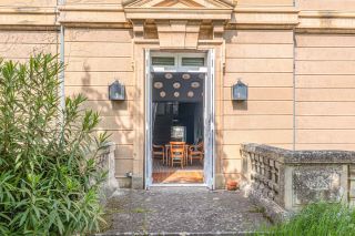 maison bourgeoise 10 Pièces en vente sur BRIGNAIS (69530)