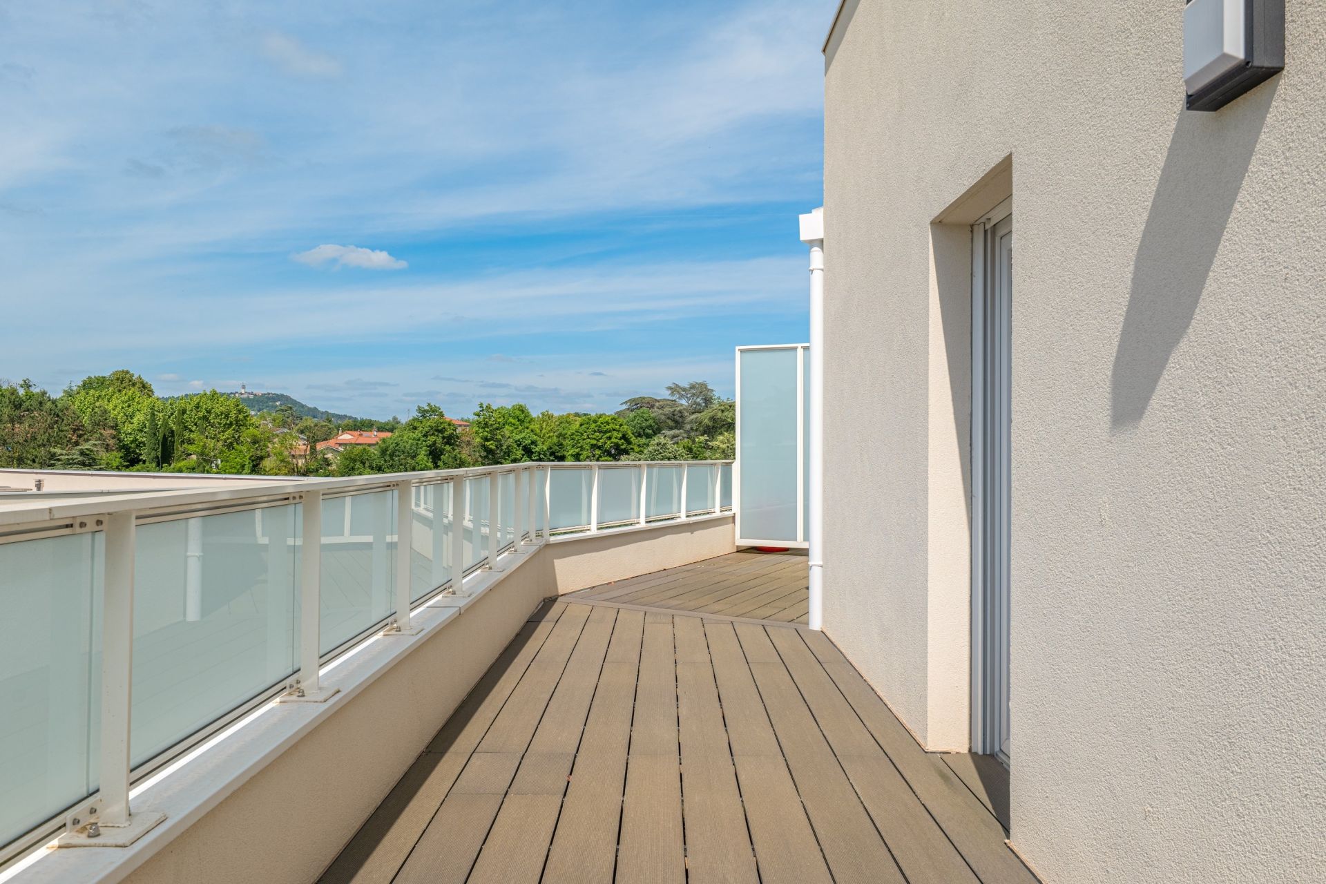 appartement 4 Pièces en vente sur CHAMPAGNE AU MONT D OR (69410)