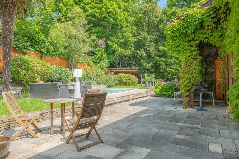 house 7 Rooms for sale on ST DIDIER AU MONT D OR (69370)