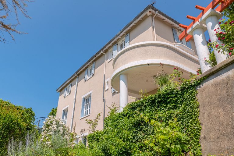 maison 6 Pièces en vente sur ST DIDIER AU MONT D OR (69370)