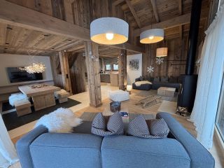 chalet 7 Rooms for sale on NOTRE DAME DE BELLECOMBE (73590)
