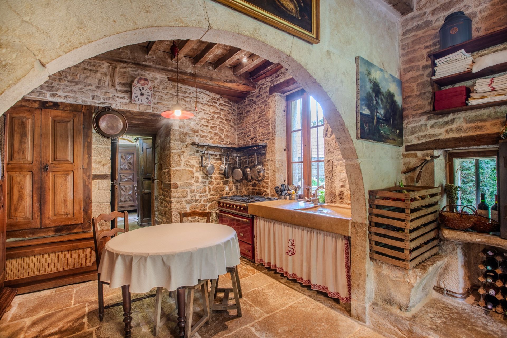 castle 20 Rooms for sale on POUILLY EN AUXOIS (21320)