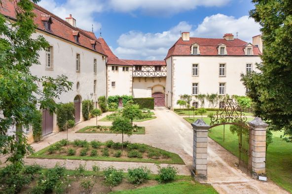 Sale Castle Pouilly-en-Auxois 20&nbsp;Rooms 1200&nbsp;m²