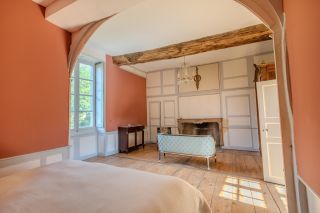 château 12 Pièces en vente sur SAULIEU (21210)