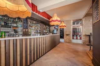 house 20 Rooms for sale on BEAUNE (21200)