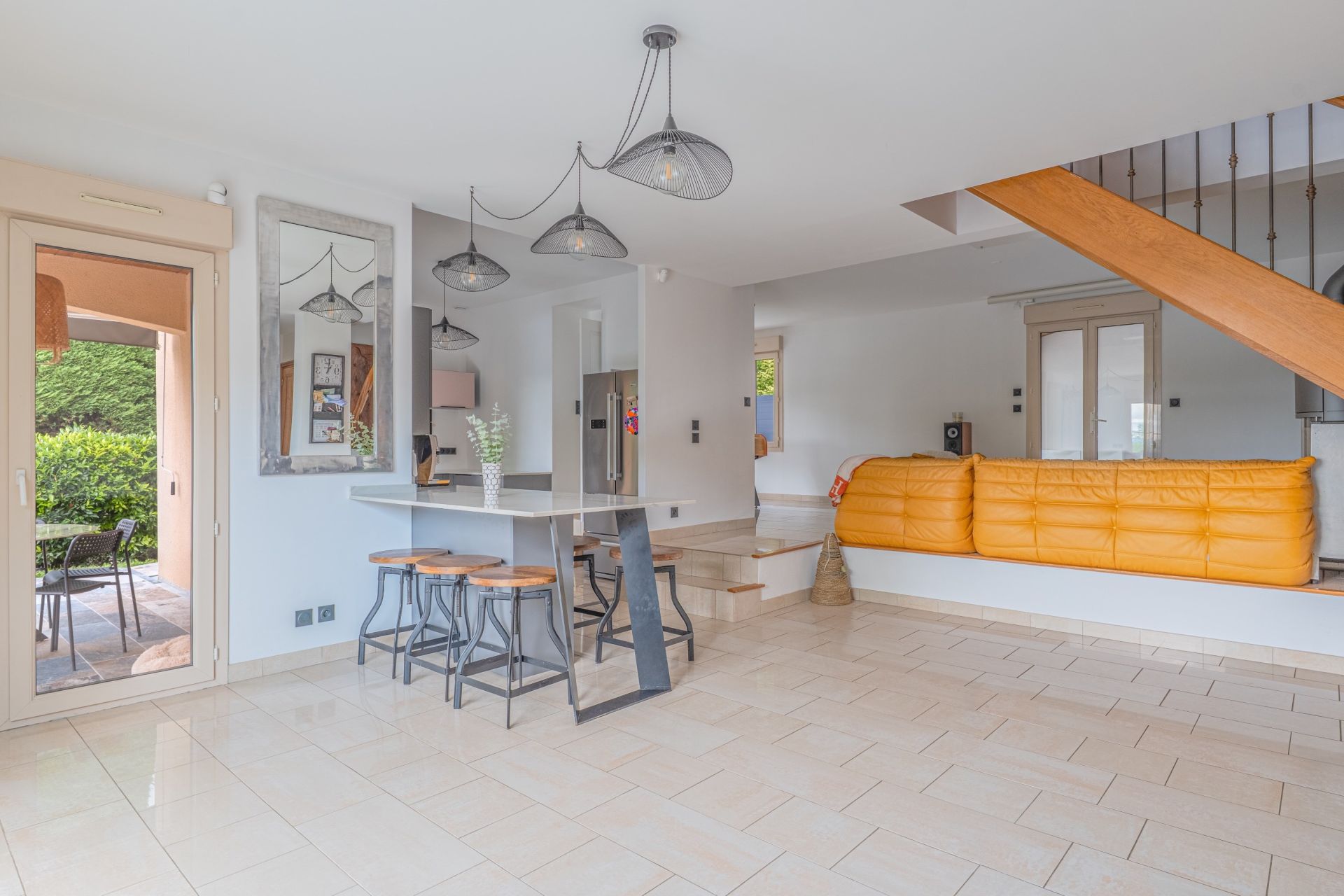 house 7 Rooms for sale on STE FOY LES LYON (69110)