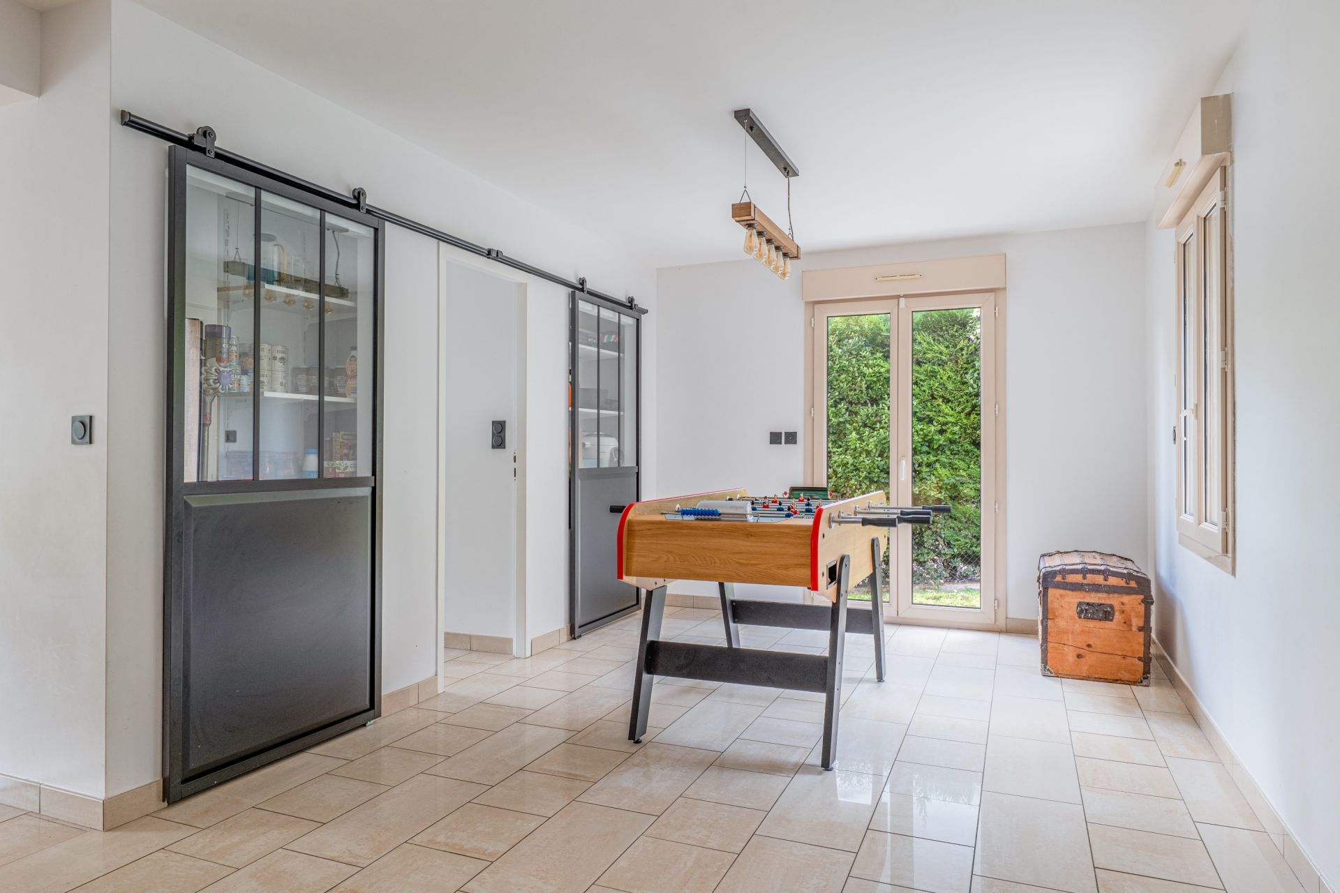 house 7 Rooms for sale on STE FOY LES LYON (69110)