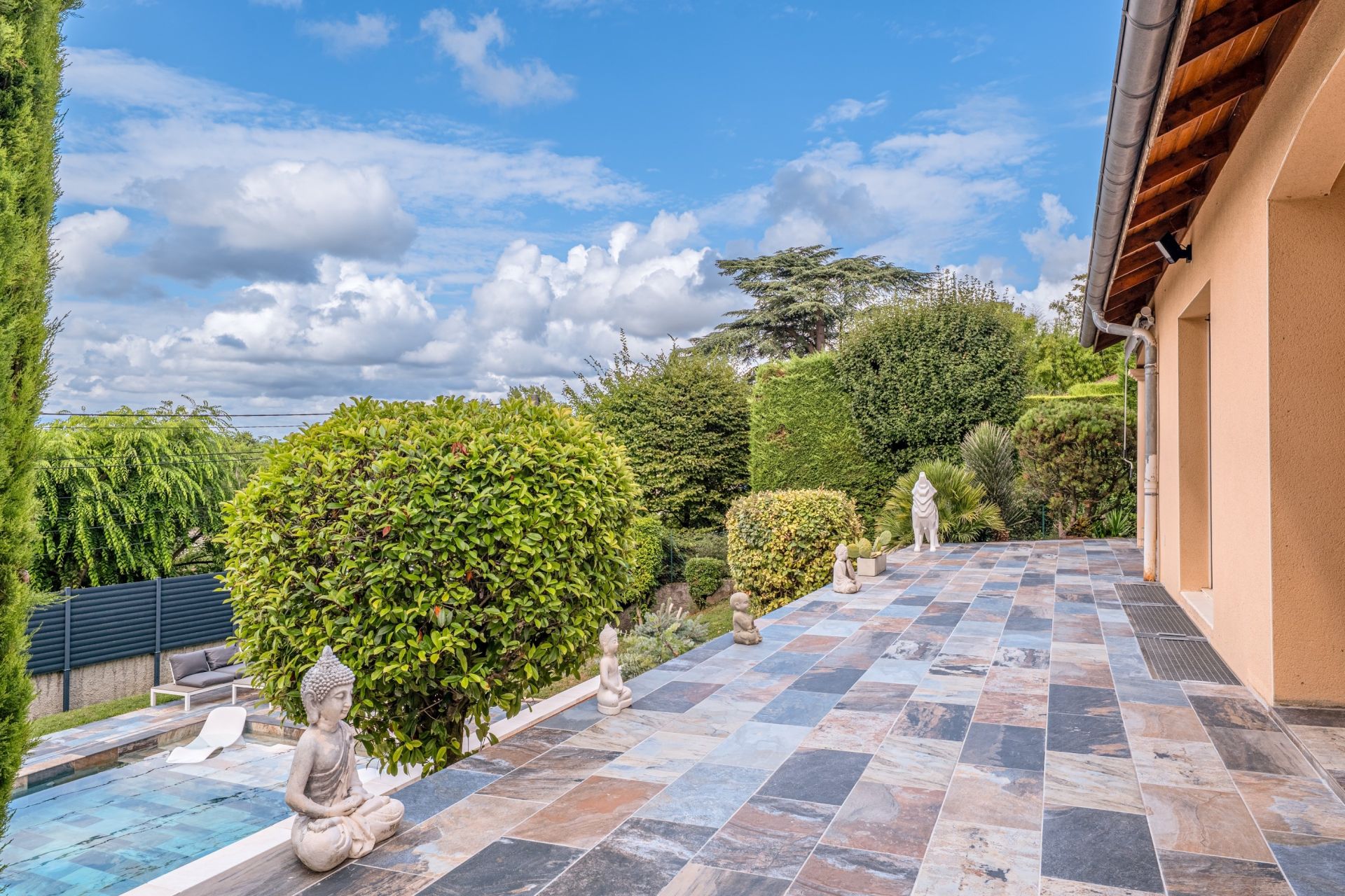 maison 7 Pièces en vente sur STE FOY LES LYON (69110)