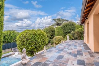 house 7 Rooms for sale on STE FOY LES LYON (69110)