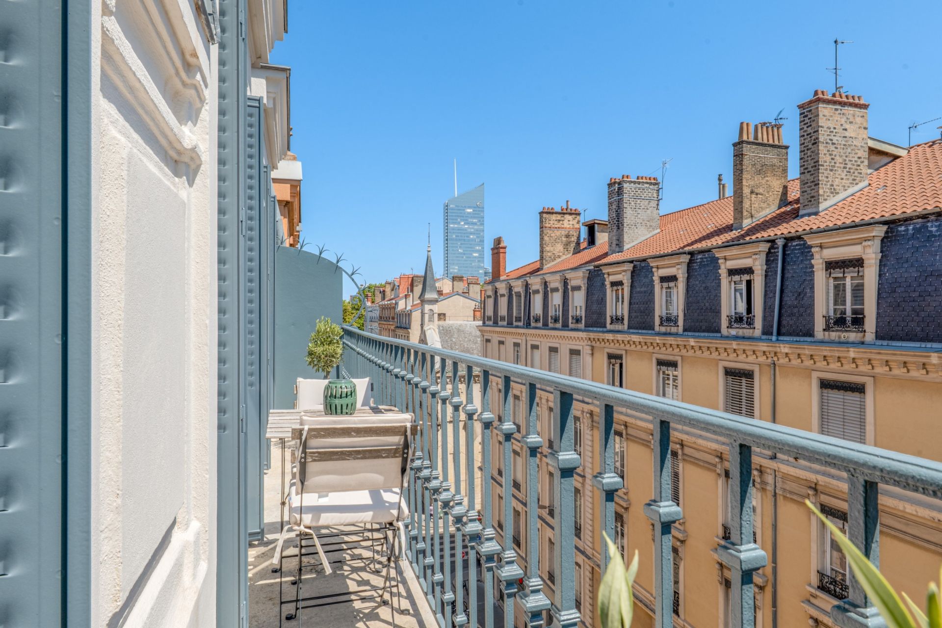 duplex 4 Rooms for sale on LYON (69006)