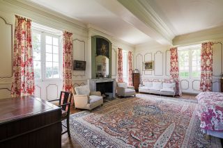 castle 24 Rooms for sale on LES AVENIERES (38630)