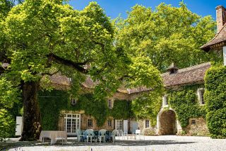 castle 24 Rooms for sale on LES AVENIERES (38630)