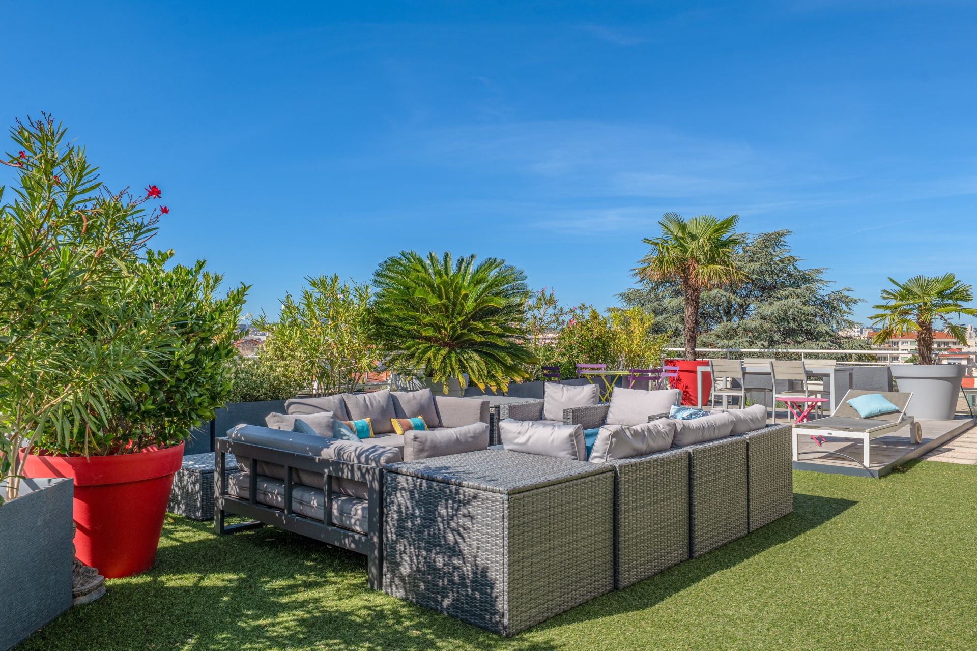 apartment 5 Rooms for sale on LYON (69003)