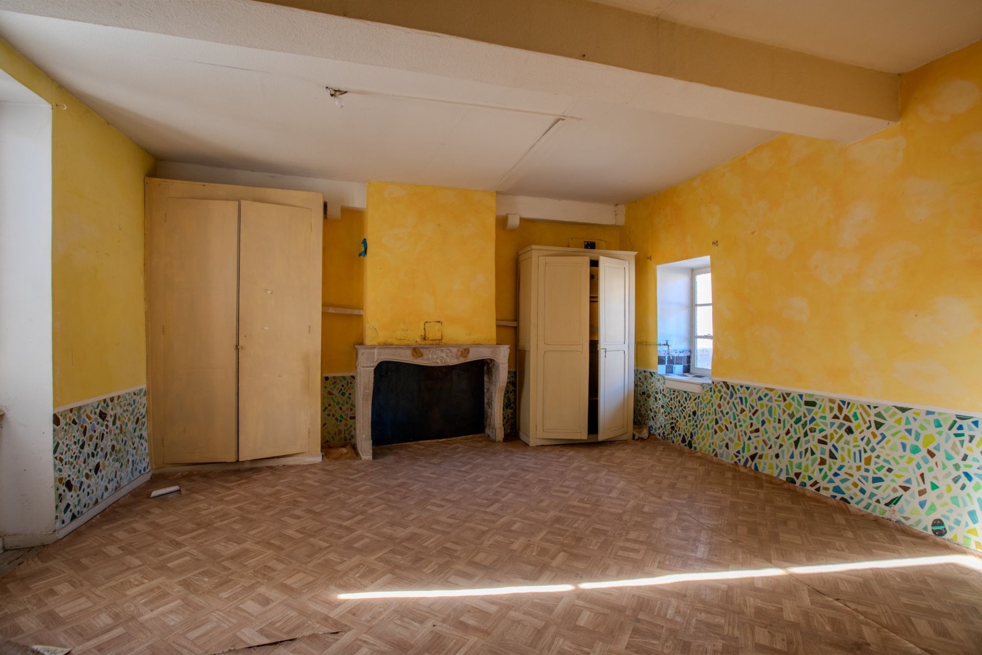 propriété 12 Pièces en vente sur LEYNES (71570)