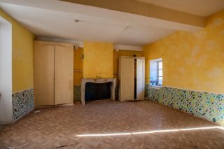 propriété 12 Pièces en vente sur LEYNES (71570)