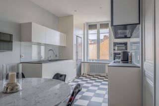 apartment 7 Rooms for sale on LYON (69003)