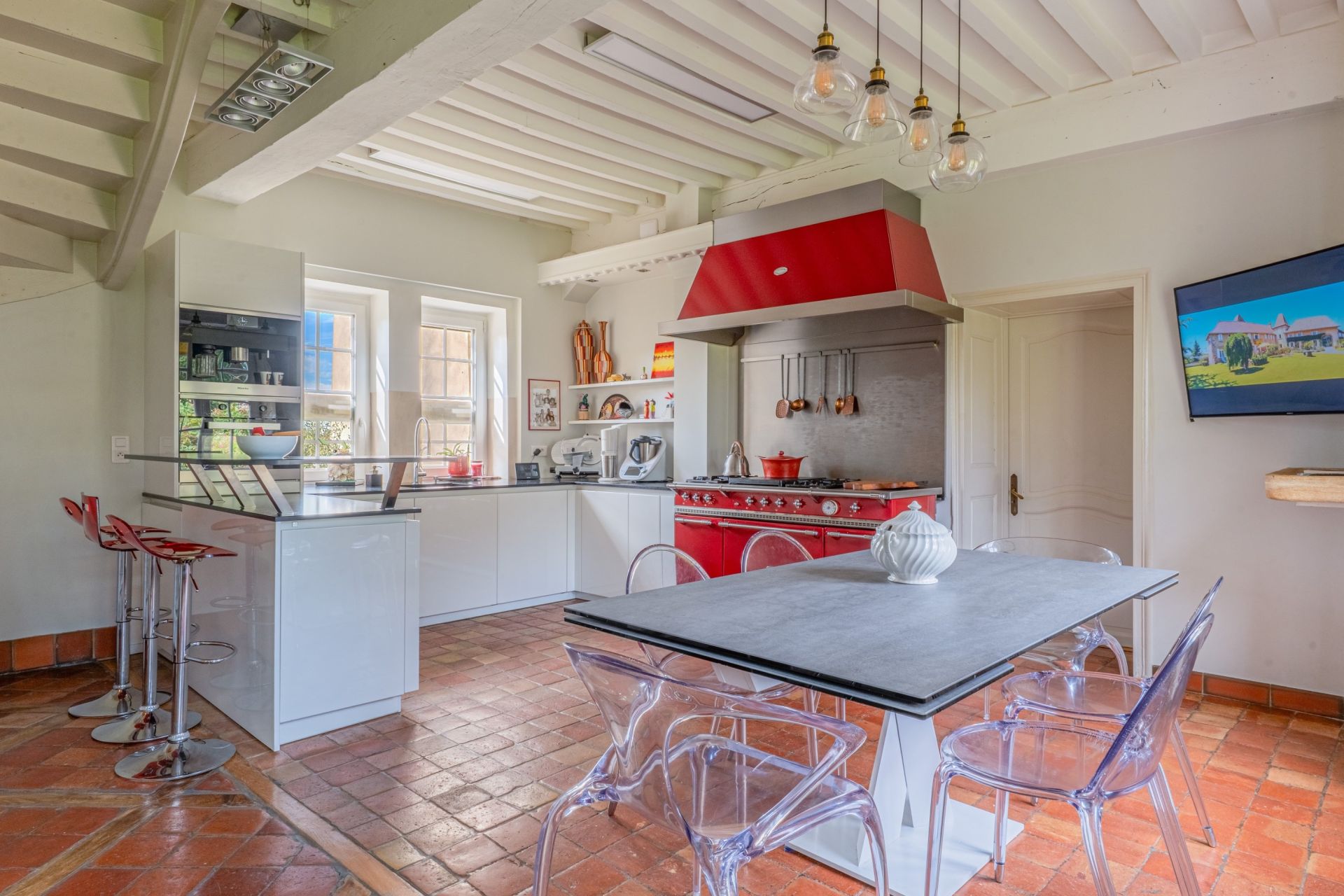 propriété 14 Pièces en vente sur CULIN (38300)